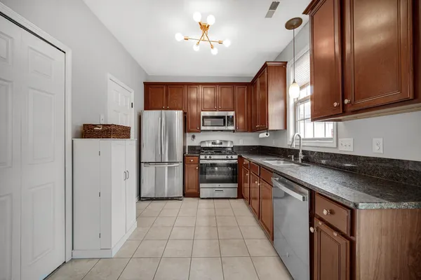 $249,900 | 8822 St James Place, Highland, IN 46322