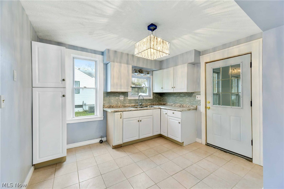 4331 Clague Road North Olmsted, OH 44070 - Photo 10 of 35 Gallery Image 10