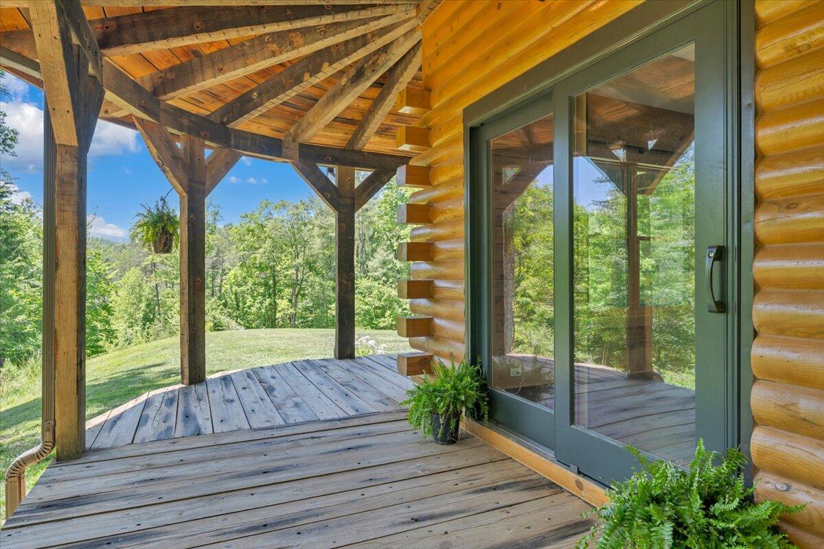 6675 Back Creek Road Boones Mill, VA 24065 - Photo 8 of 104 008-MIB06612