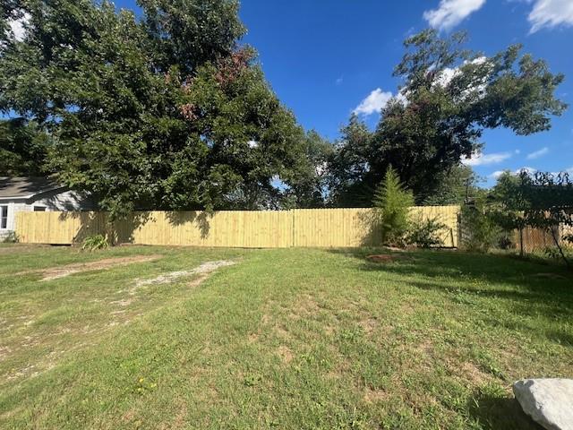 308 North Retta Street Fort Worth, TX 76111 - Photo 2 of 24 a view of a yard