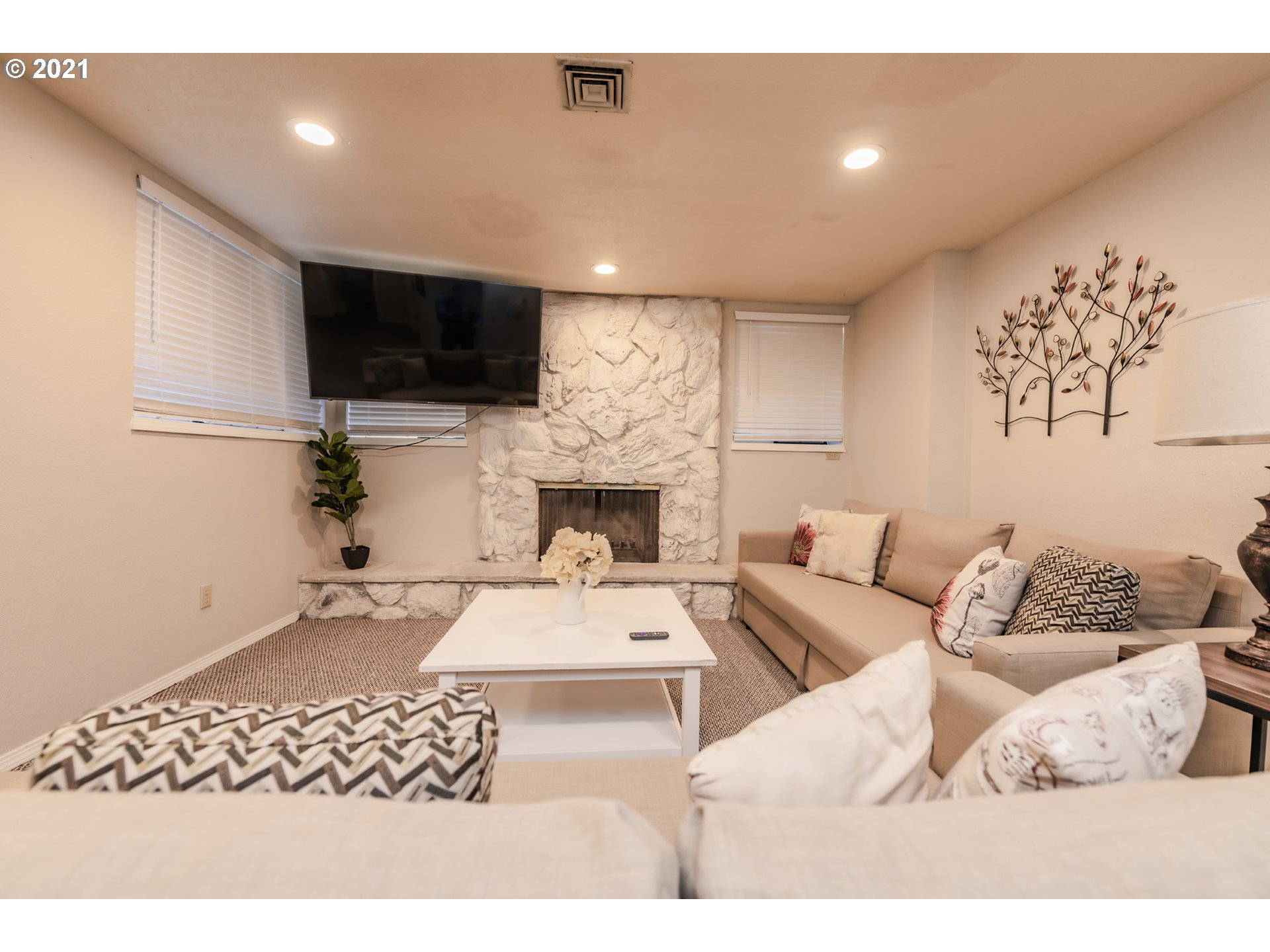 16121 Northeast San Rafael Street Portland, OR 97230 - Photo 18 of 32