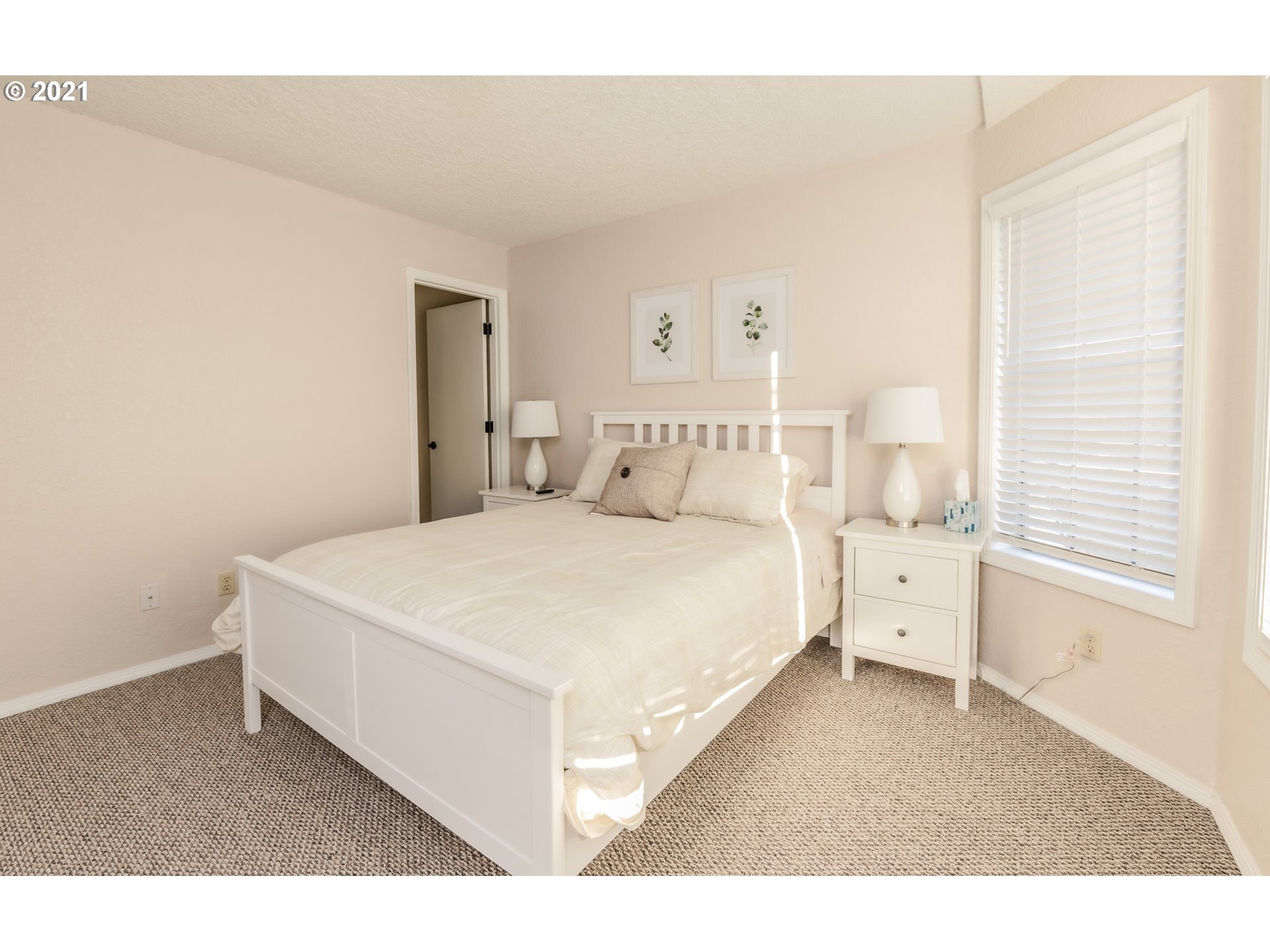 16121 Northeast San Rafael Street Portland, OR 97230 - Photo 21 of 32