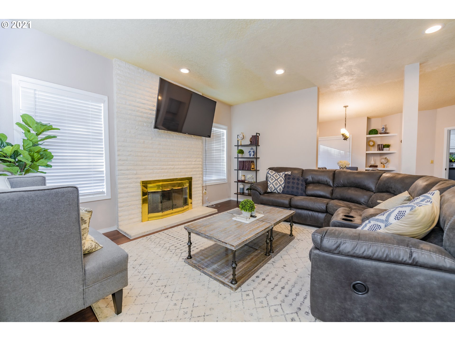 16121 Northeast San Rafael Street Portland, OR 97230 - Photo 5 of 32