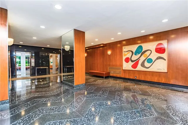 $379,500 | 555 Kappock Street, Unit 4H | Spuyten Duyvil