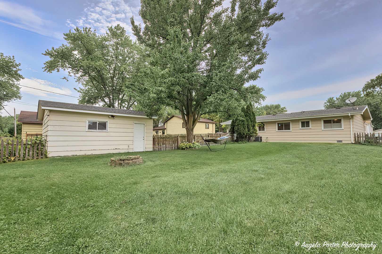 2007 Fairfield Road Lindenhurst, IL 60046 - Photo 17 of 19 Gallery Image 17