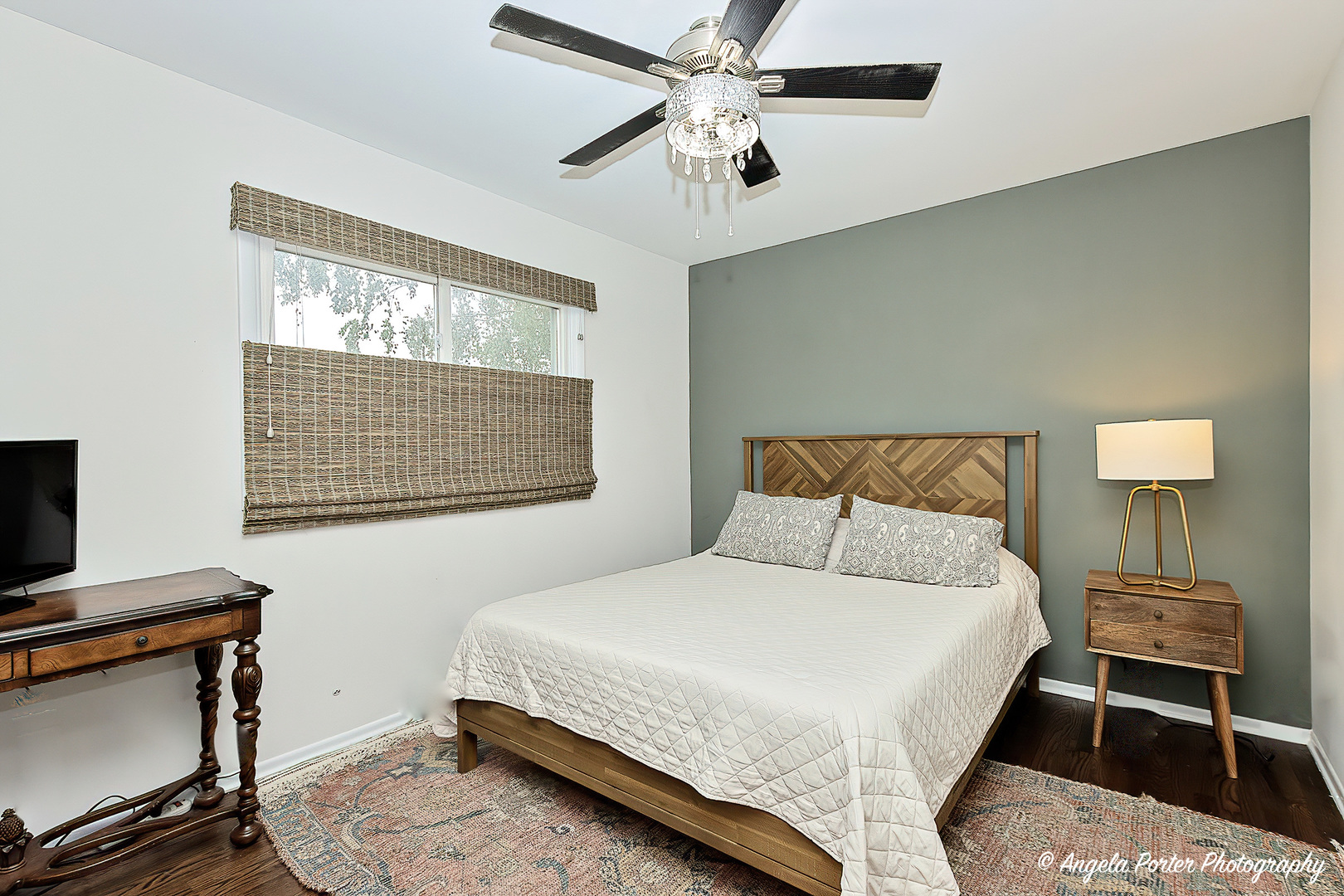 2007 Fairfield Road Lindenhurst, IL 60046 - Photo 10 of 19 Gallery Image 10