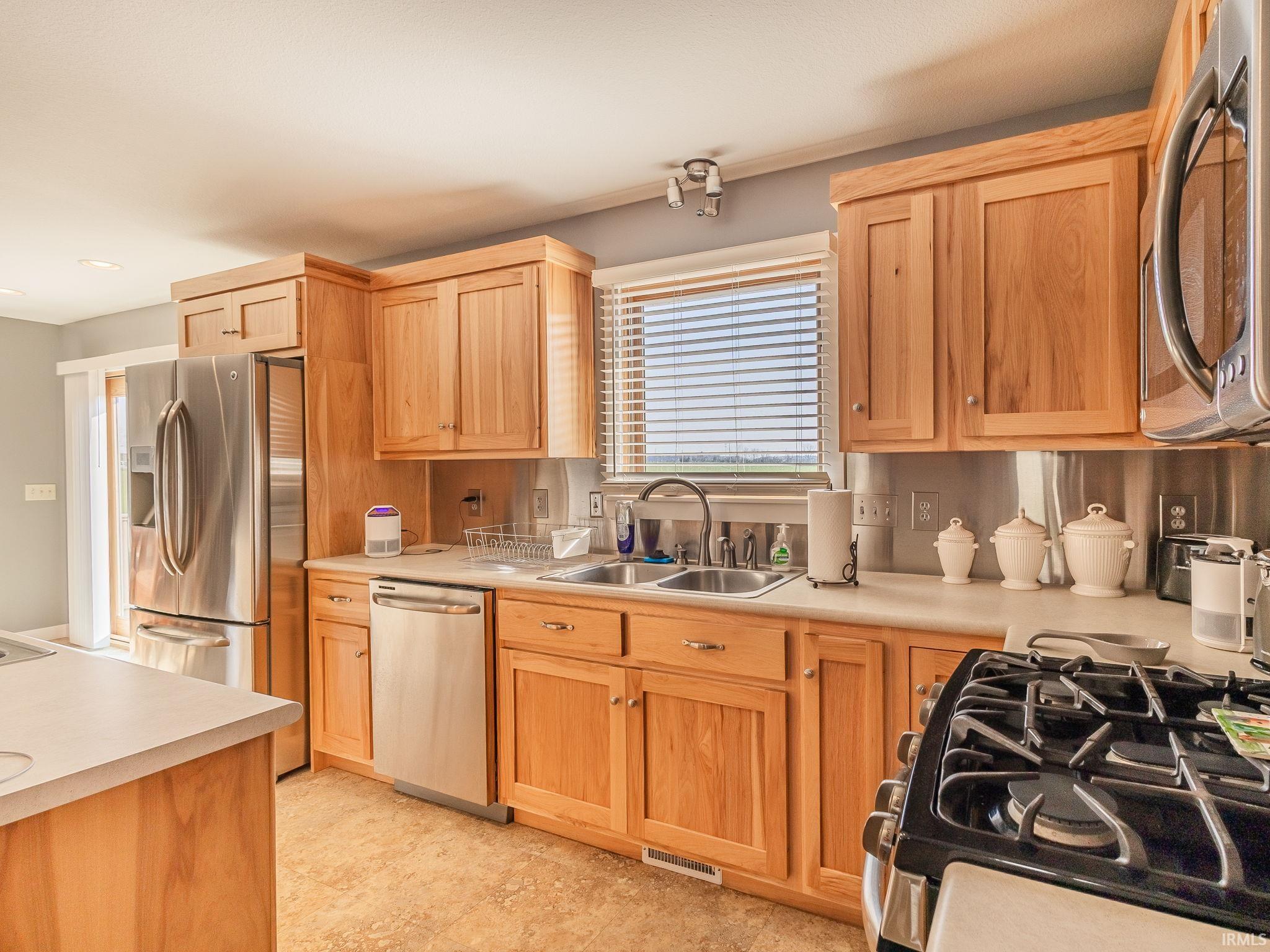 9101 Trentman Road Fort Wayne, IN 46816 - Photo 11 of 33