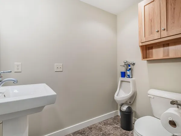 $449,900 | 9101 Trentman Road, Fort Wayne, IN 46816