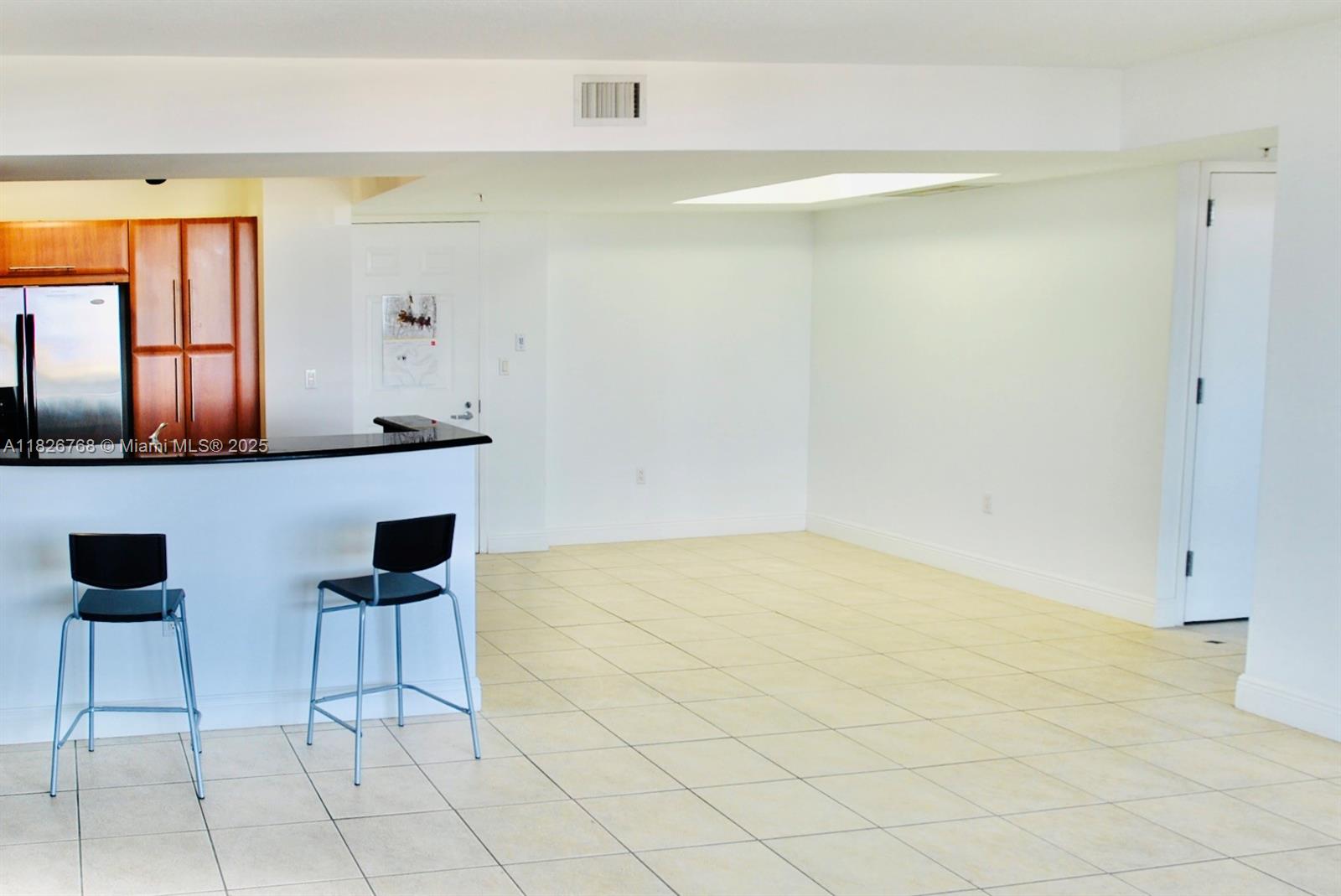 3232 Southwest 22nd Terrace, Unit 1008 Miami, FL 33145 - Photo 7 of 19 a view of an empty room