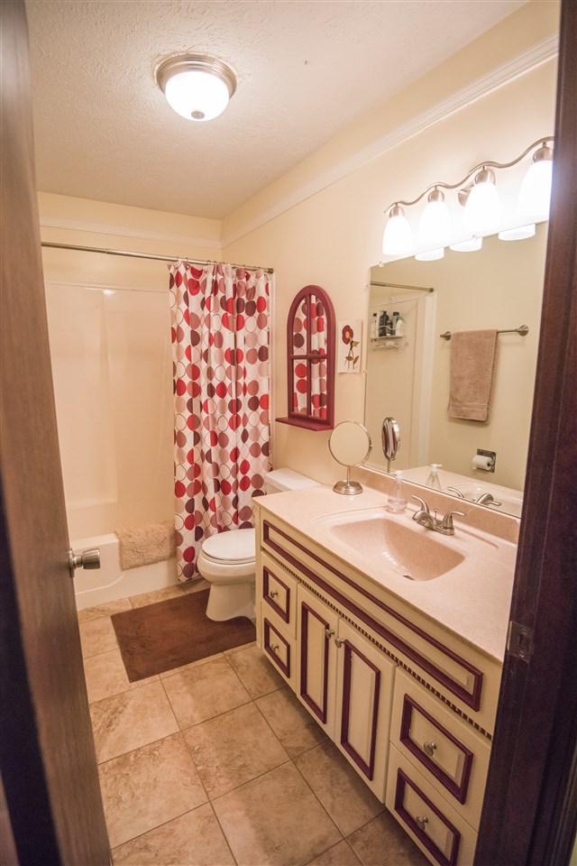 3425 North Stoneycrest Road Bloomington, IN 47404 - Photo 8 of 16 Gallery Image 8