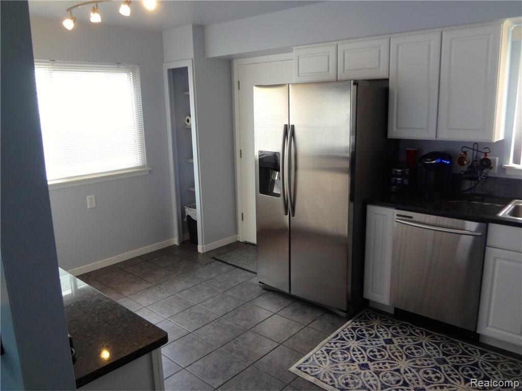 4014 Devon Road Royal Oak, MI 48073 - Photo 11 of 21