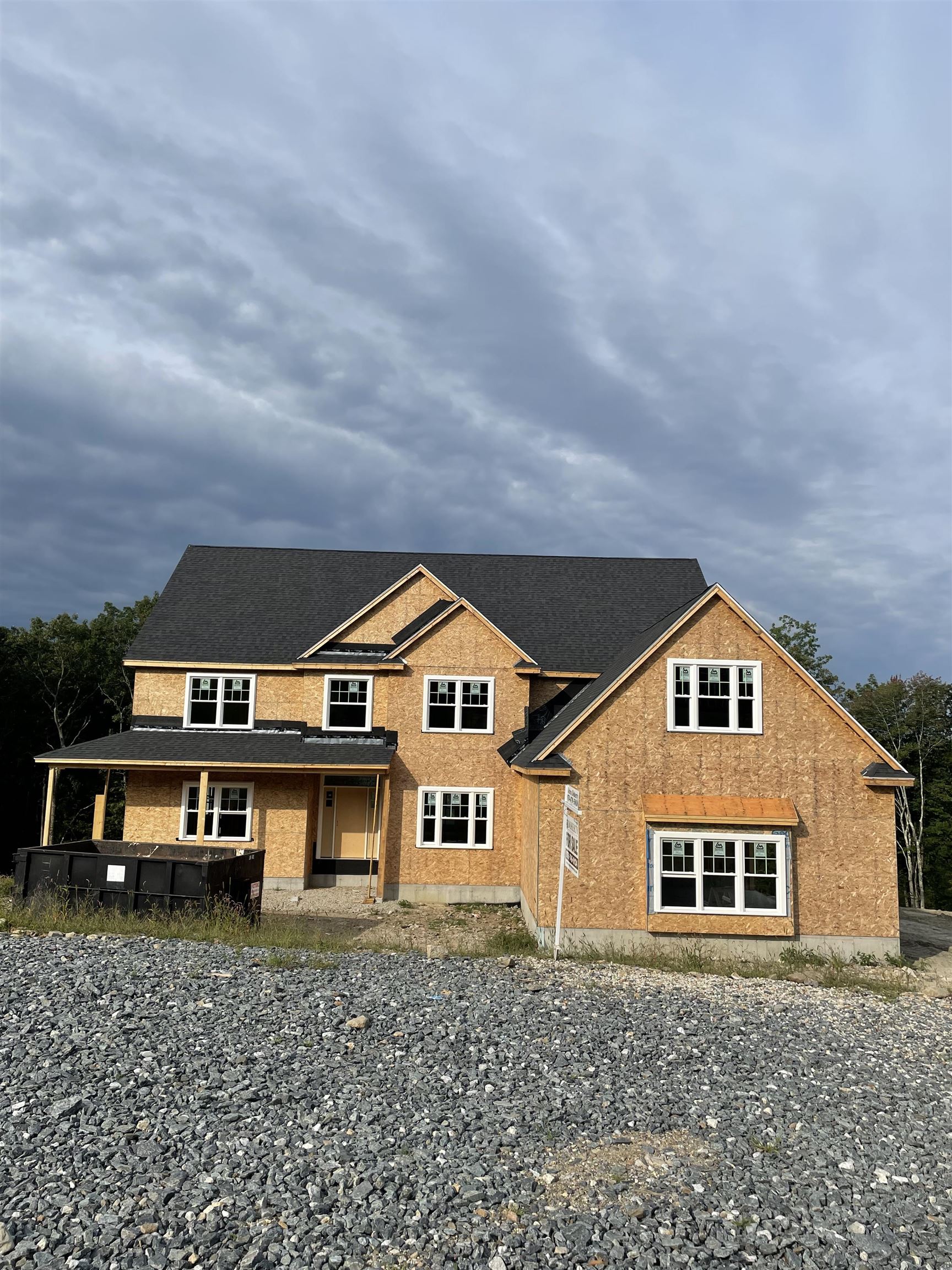 33 Burnham Road Windham, NH 03087 - Photo 1 of 8