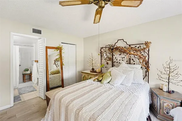$170,999 | 1870 Pine Ridge Way West, Unit D2, Palm Harbor, FL 34684