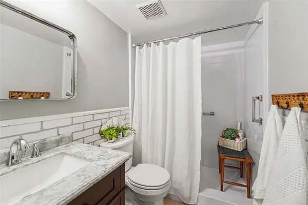 $170,999 | 1870 Pine Ridge Way West, Unit D2, Palm Harbor, FL 34684