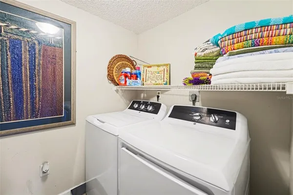 $170,999 | 1870 Pine Ridge Way West, Unit D2, Palm Harbor, FL 34684