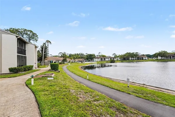 $170,999 | 1870 Pine Ridge Way West, Unit D2, Palm Harbor, FL 34684