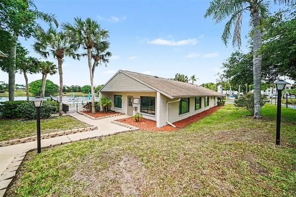$170,999 | 1870 Pine Ridge Way West, Unit D2, Palm Harbor, FL 34684