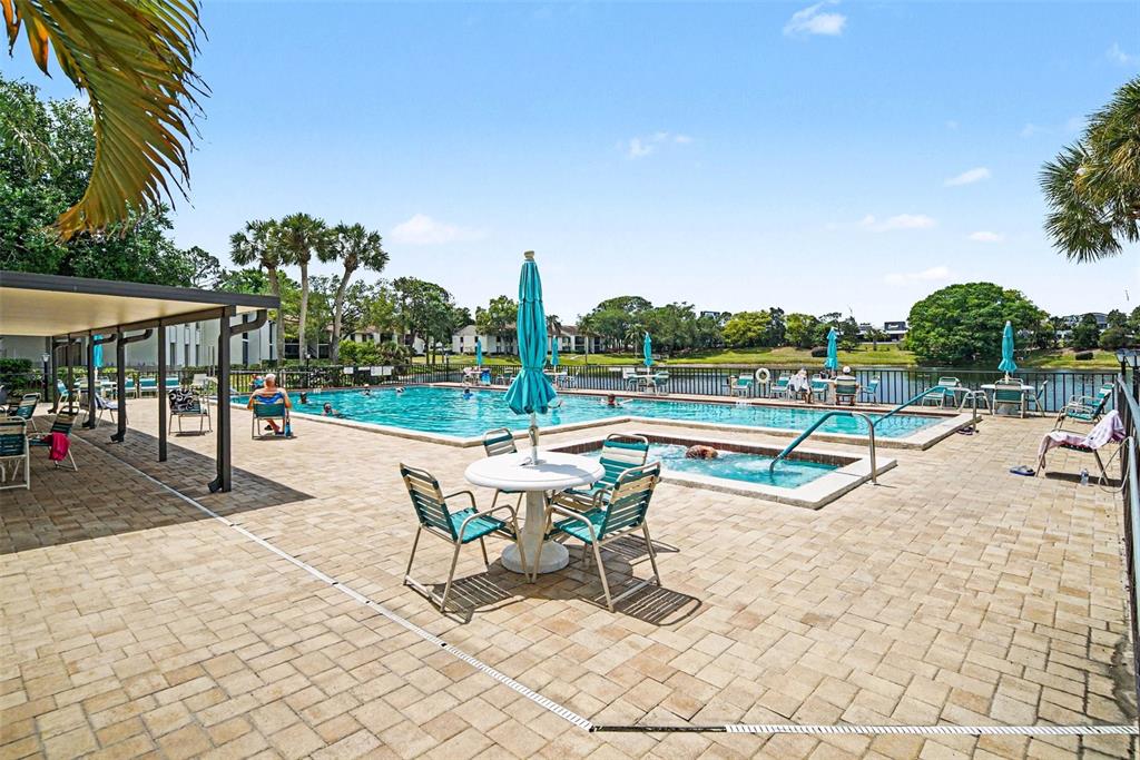 1870 Pine Ridge Way West, Unit D2 Palm Harbor, FL 34684 - Photo 25 of 29