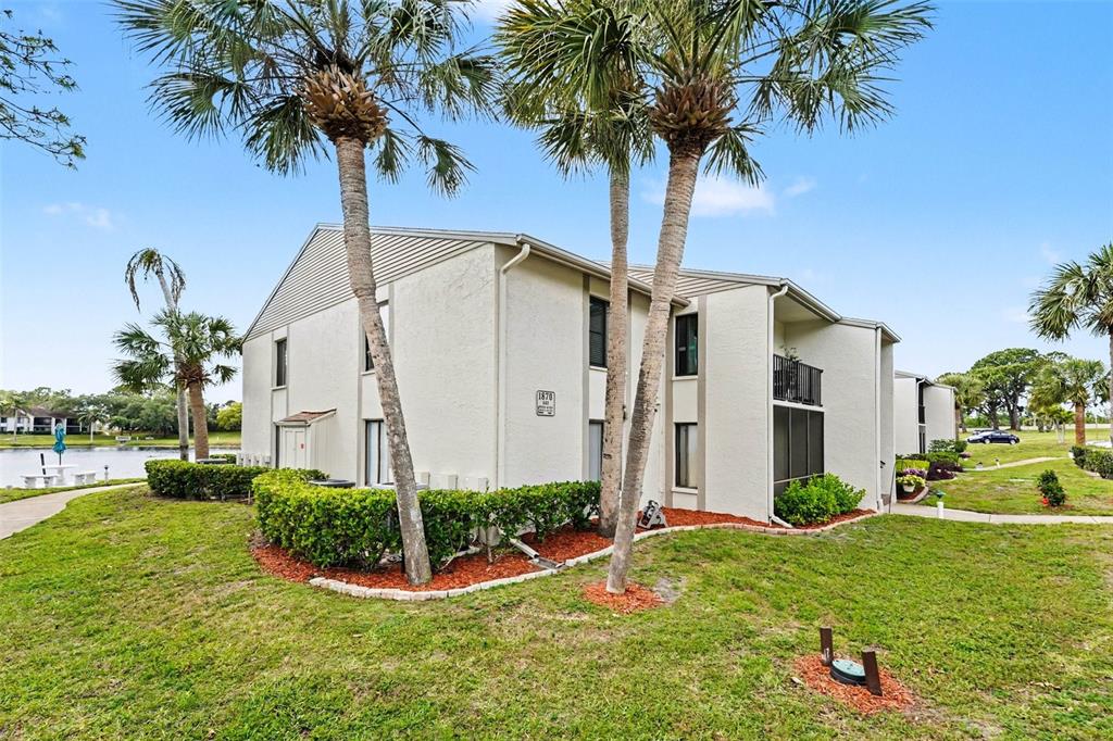 1870 Pine Ridge Way West, Unit D2 Palm Harbor, FL 34684 - Photo 3 of 29