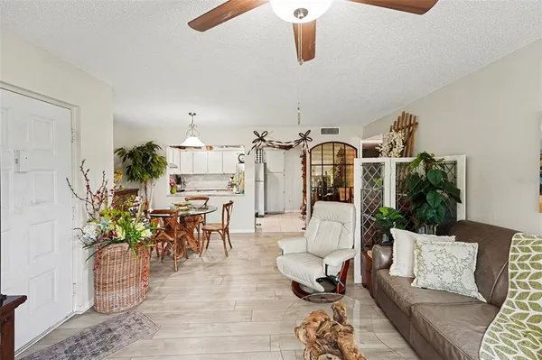 $170,999 | 1870 Pine Ridge Way West, Unit D2, Palm Harbor, FL 34684