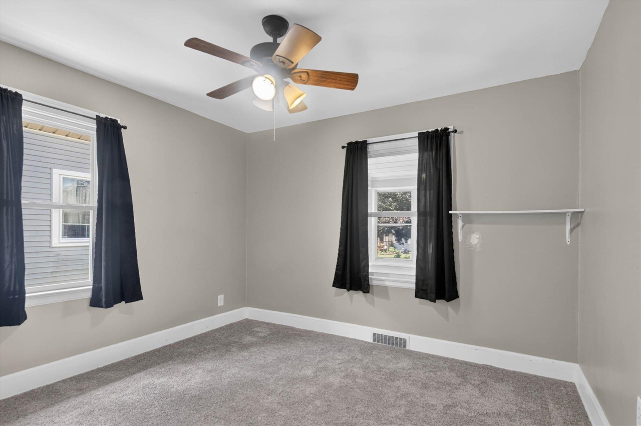 2815 Overhill Road Jackson, MI 49203 - Photo 25 of 35