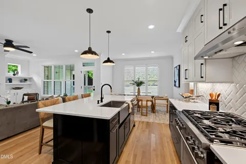$1,499,000 | 5021 Sandlewood Drive, Raleigh, NC 27609