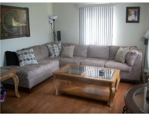 3657 Oakleaf Road Baldwin, PA 15227 - Photo 5 of 18 Living Room.