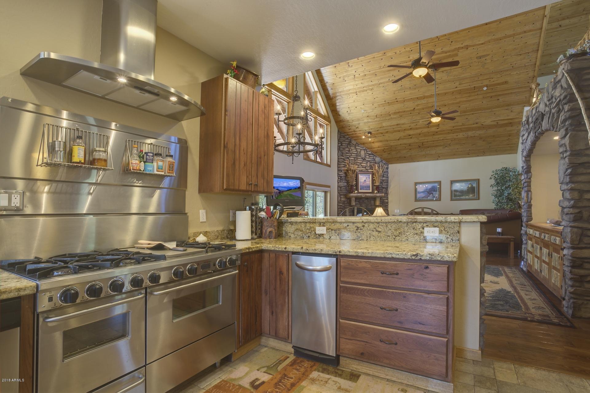 9247 Juniper Road Strawberry, AZ 85544 - Photo 13 of 54 Kitchen