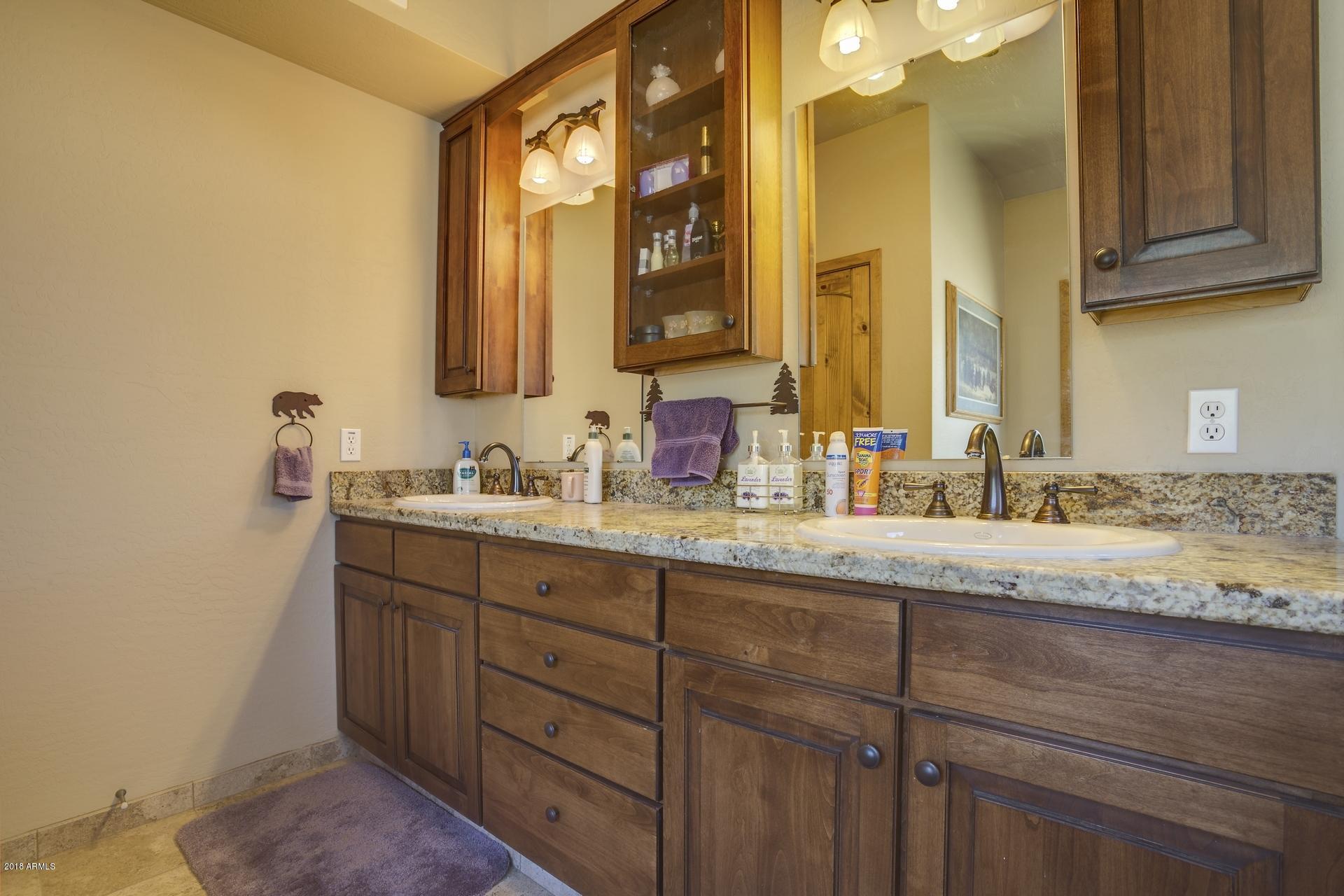 9247 Juniper Road Strawberry, AZ 85544 - Photo 21 of 54 Master bathroom
