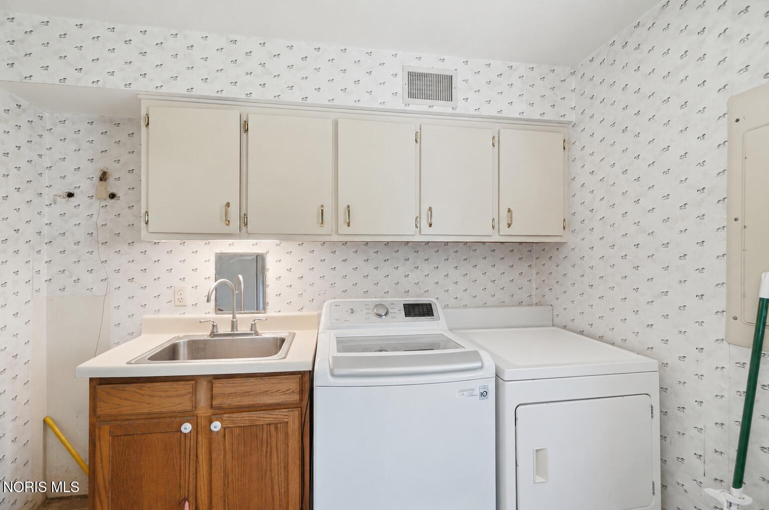 4837 Alexander Road Pemberville, OH 43450 - Photo 33 of 71 Gallery Image 33