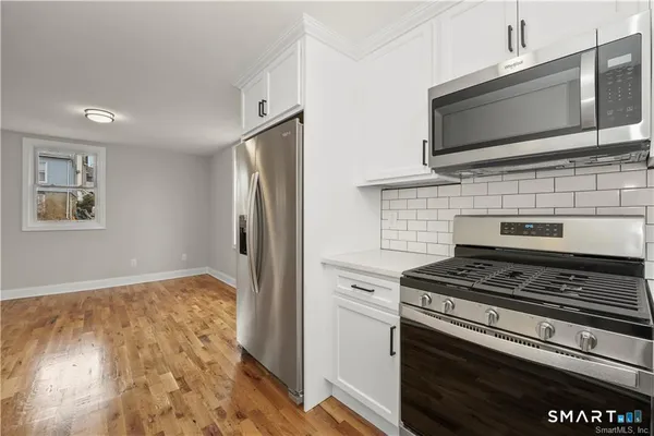 $1,950 | 49 Long Hill Avenue, Unit B, Shelton, CT 06484