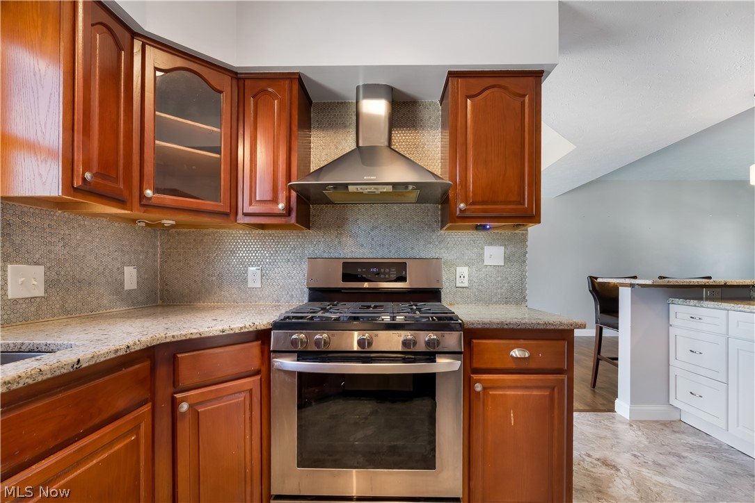 924 East Schaaf Road Brooklyn Heights, OH 44131 - Photo 14 of 34