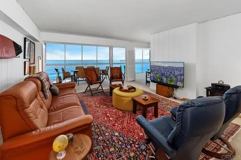 $3,095,000 | 939 Coast Boulevard, Unit 11B, La Jolla, CA 92037