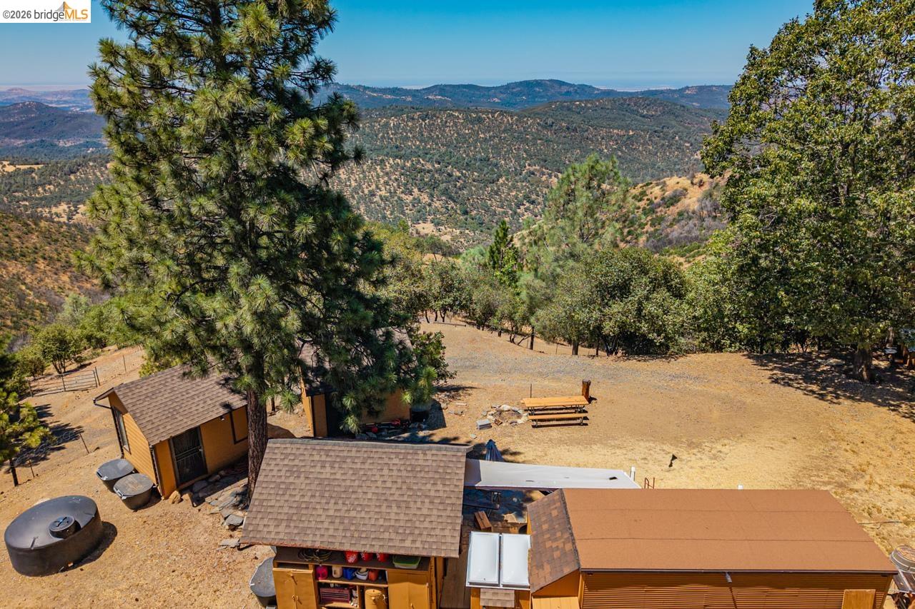 8262 Jackass Ridge Road Coulterville, CA 95311 - Photo 6 of 45 Gallery Image 6