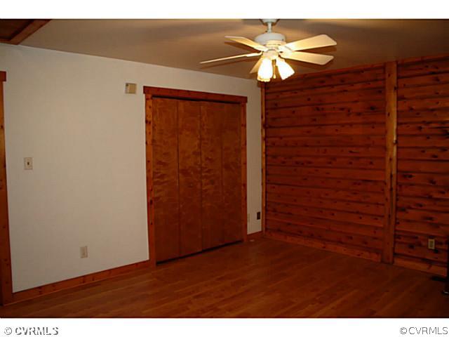 19350 Shumans Road Ruther Glen, VA 22546 - Photo 2 of 12 Master Bedroom