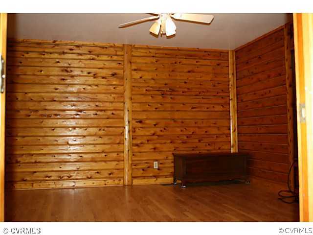19350 Shumans Road Ruther Glen, VA 22546 - Photo 9 of 12 Master Bedroom