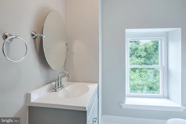 $3,550 | 3789 Cresson Street, Philadelphia, PA 19127