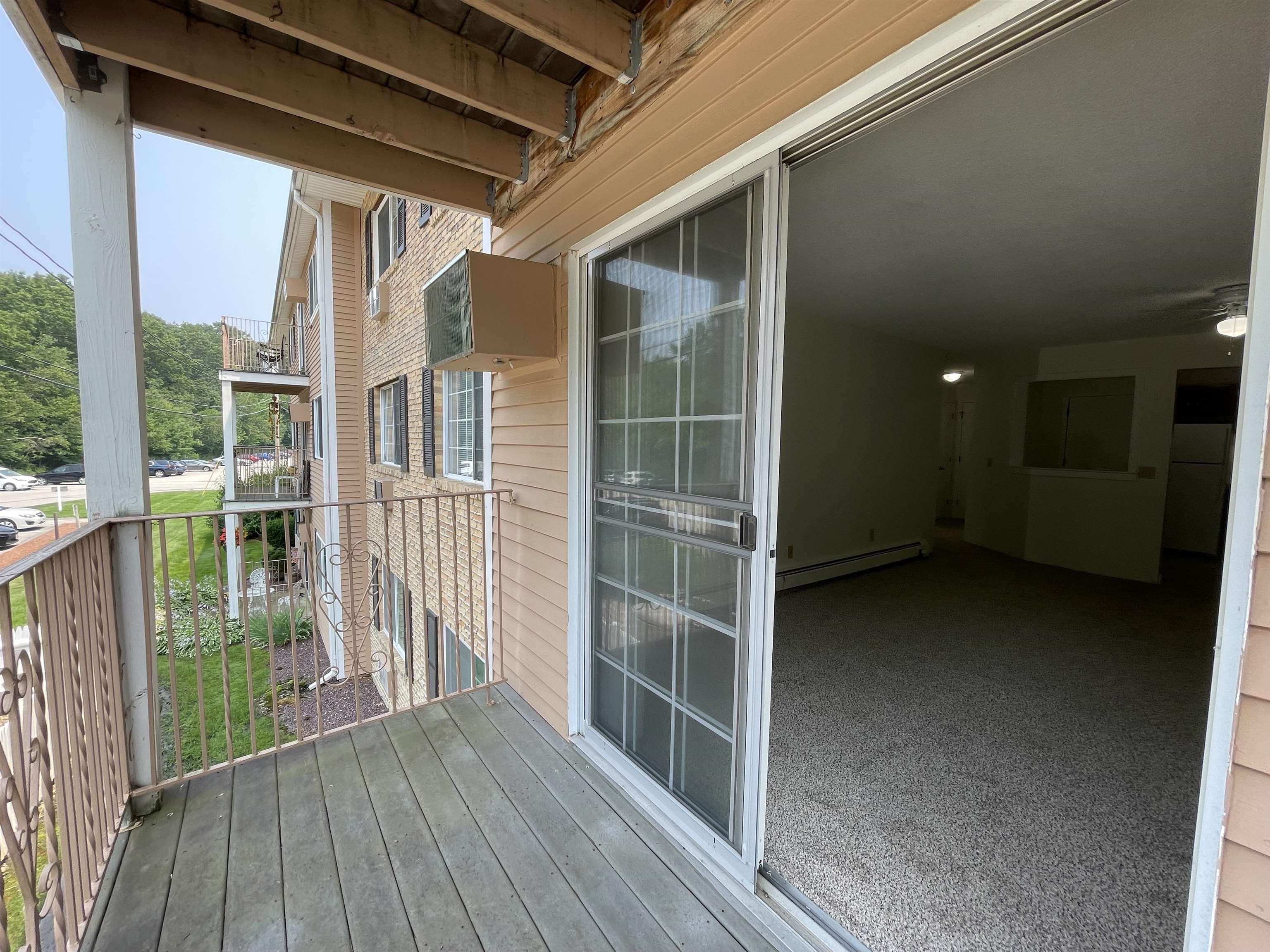 379 Huse Road, Unit 21 Manchester, NH 03103 - Photo 20 of 39