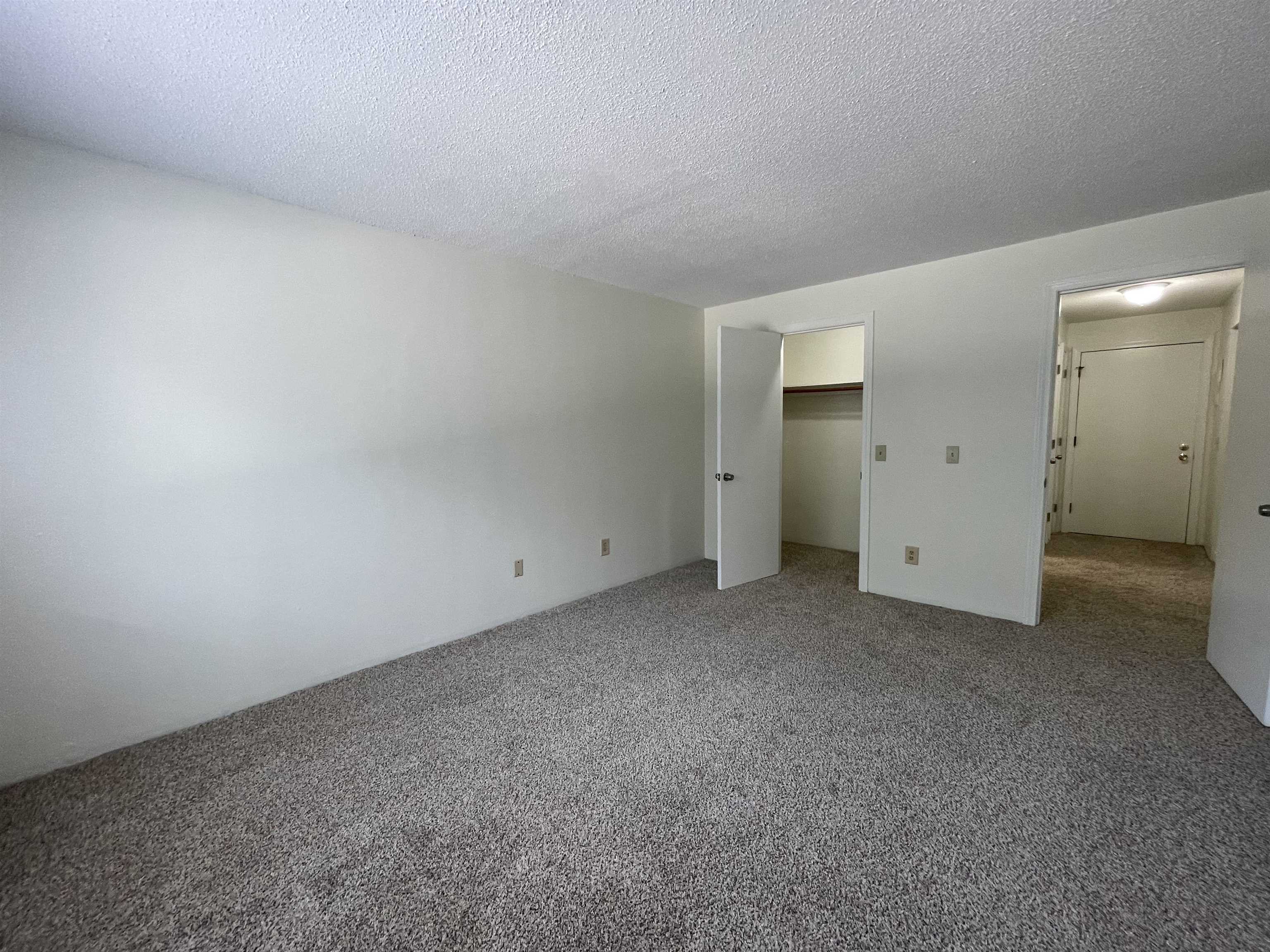 379 Huse Road, Unit 21 Manchester, NH 03103 - Photo 29 of 39