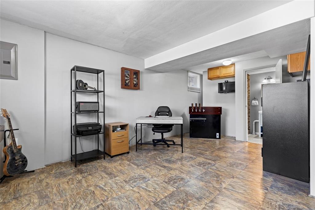 600 Sangree Road Pittsburgh, PA 15237 - Photo 23 of 30 Gallery Image 23