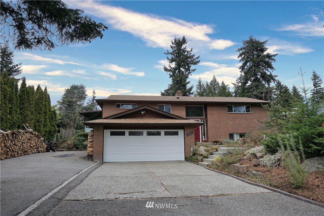 2022 Northeast 27th Street Renton, WA 98056 - Photo 1 of 36