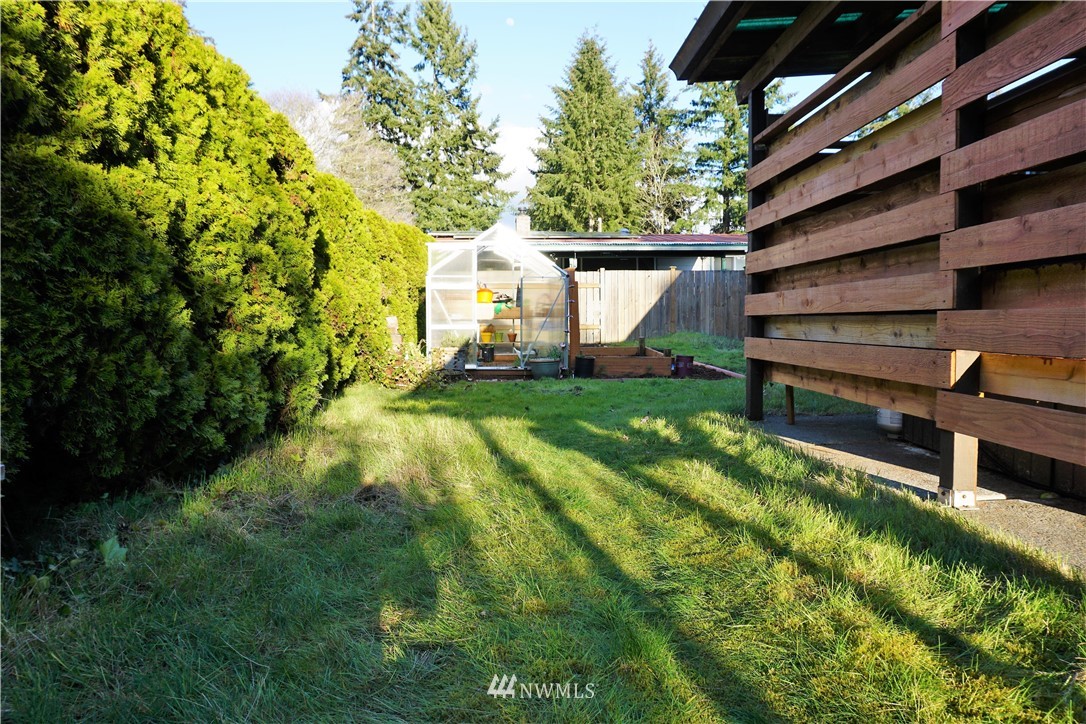 2022 Northeast 27th Street Renton, WA 98056 - Photo 15 of 36