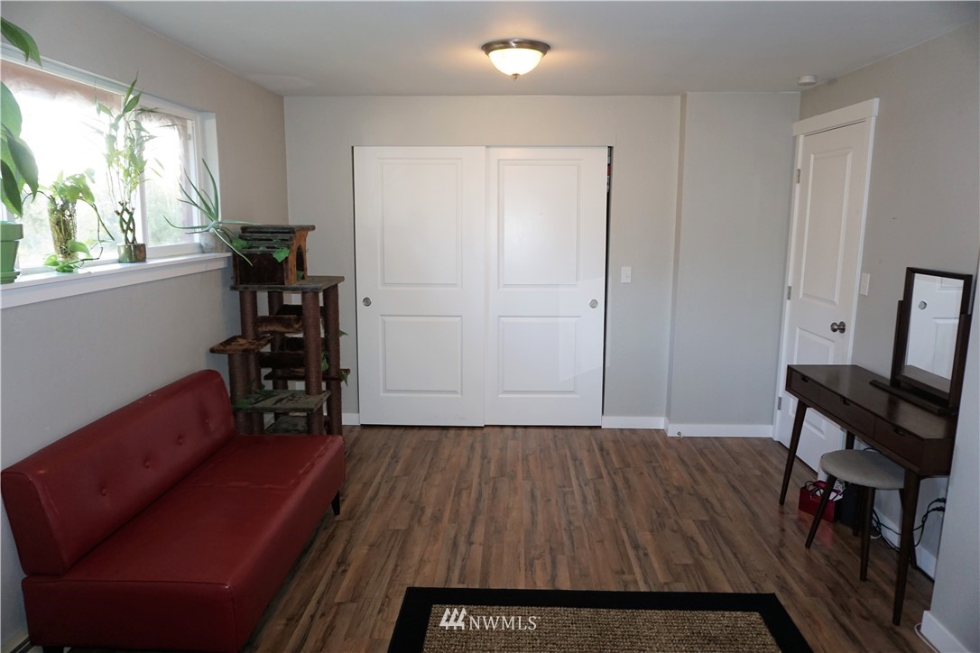 2022 Northeast 27th Street Renton, WA 98056 - Photo 24 of 36