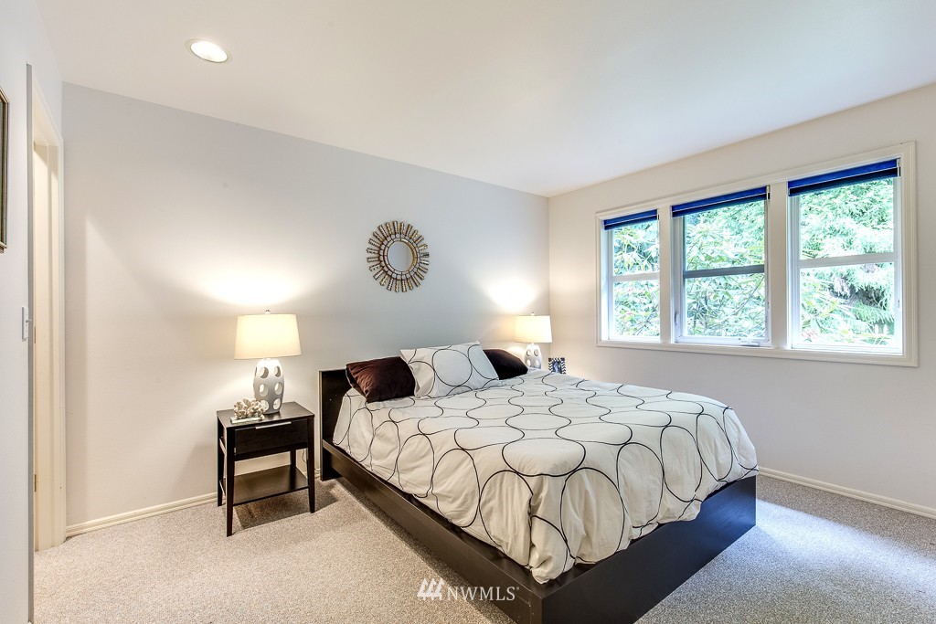 34631 Pilot Point Road Northeast Kingston, WA 98346 - Photo 18 of 25 Gallery Image 18