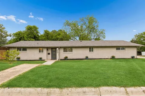 $315,000 | 3840 Walton Avenue, Fort Worth, TX 76133