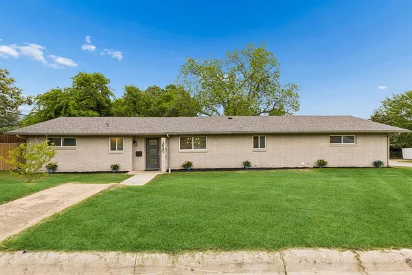 $315,000 | 3840 Walton Avenue, Fort Worth, TX 76133