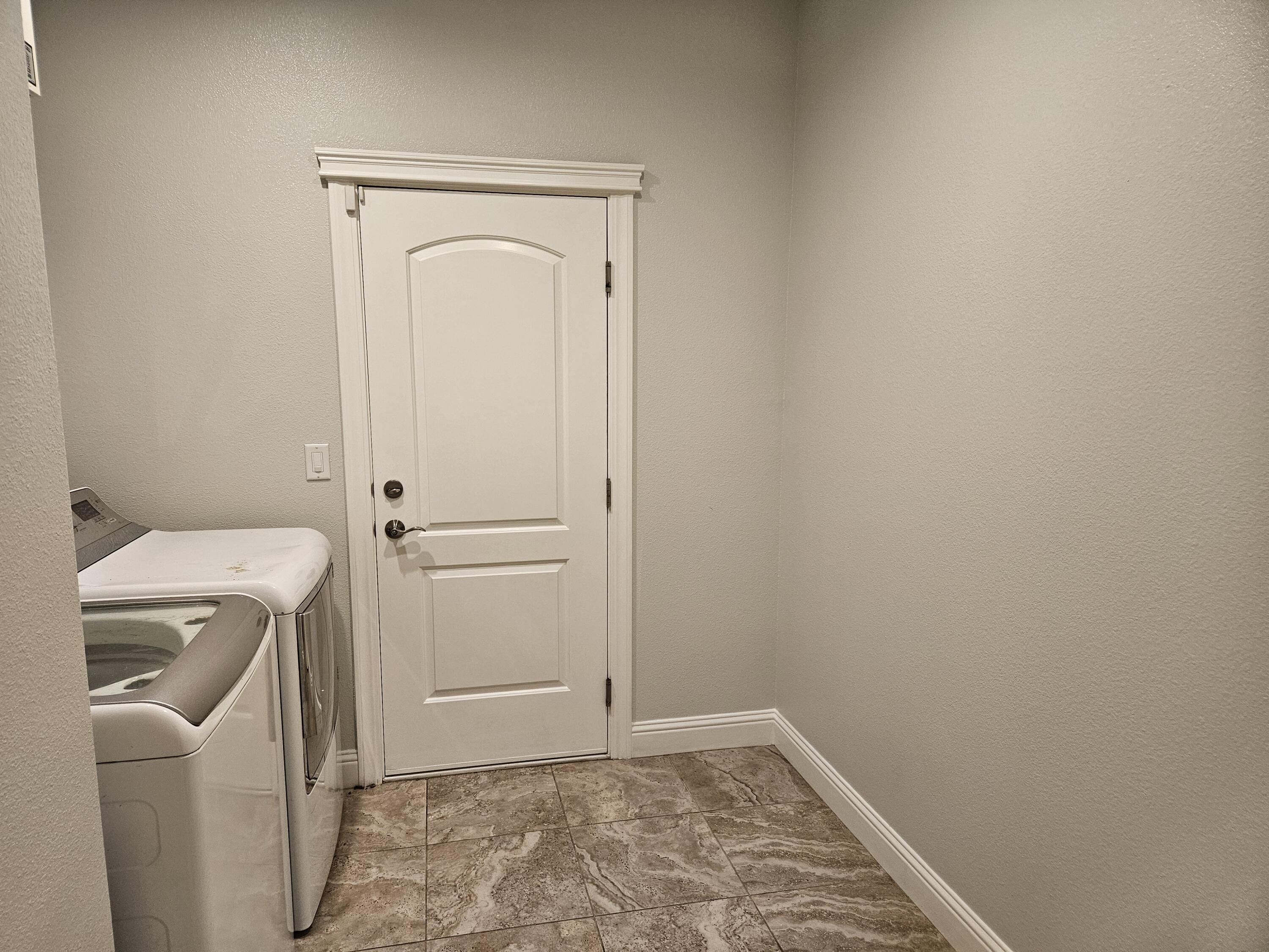 3491 Lemurian Road Redding, CA 96002 - Photo 19 of 25 20250602_140046