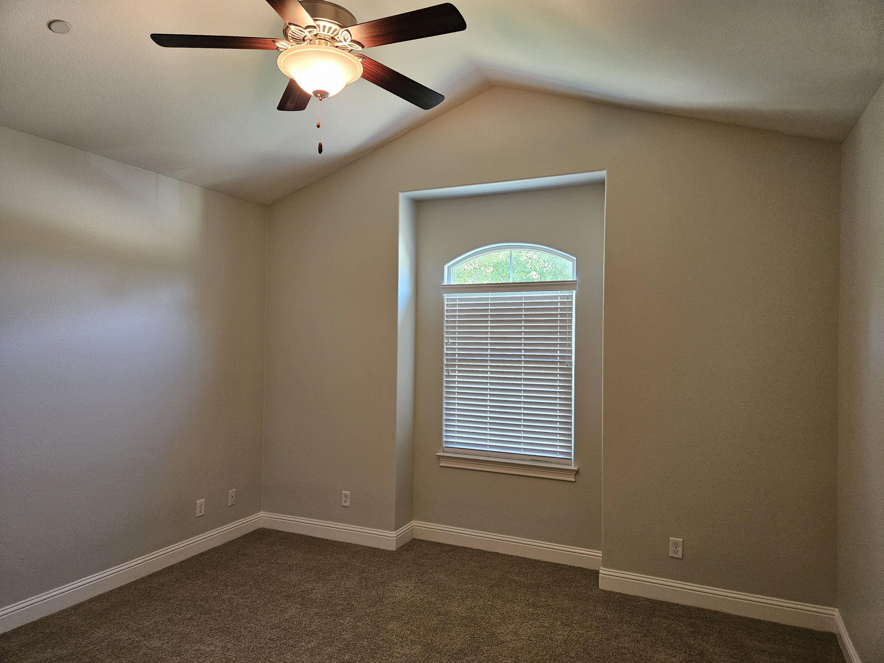 3491 Lemurian Road Redding, CA 96002 - Photo 9 of 25 20250602_140150