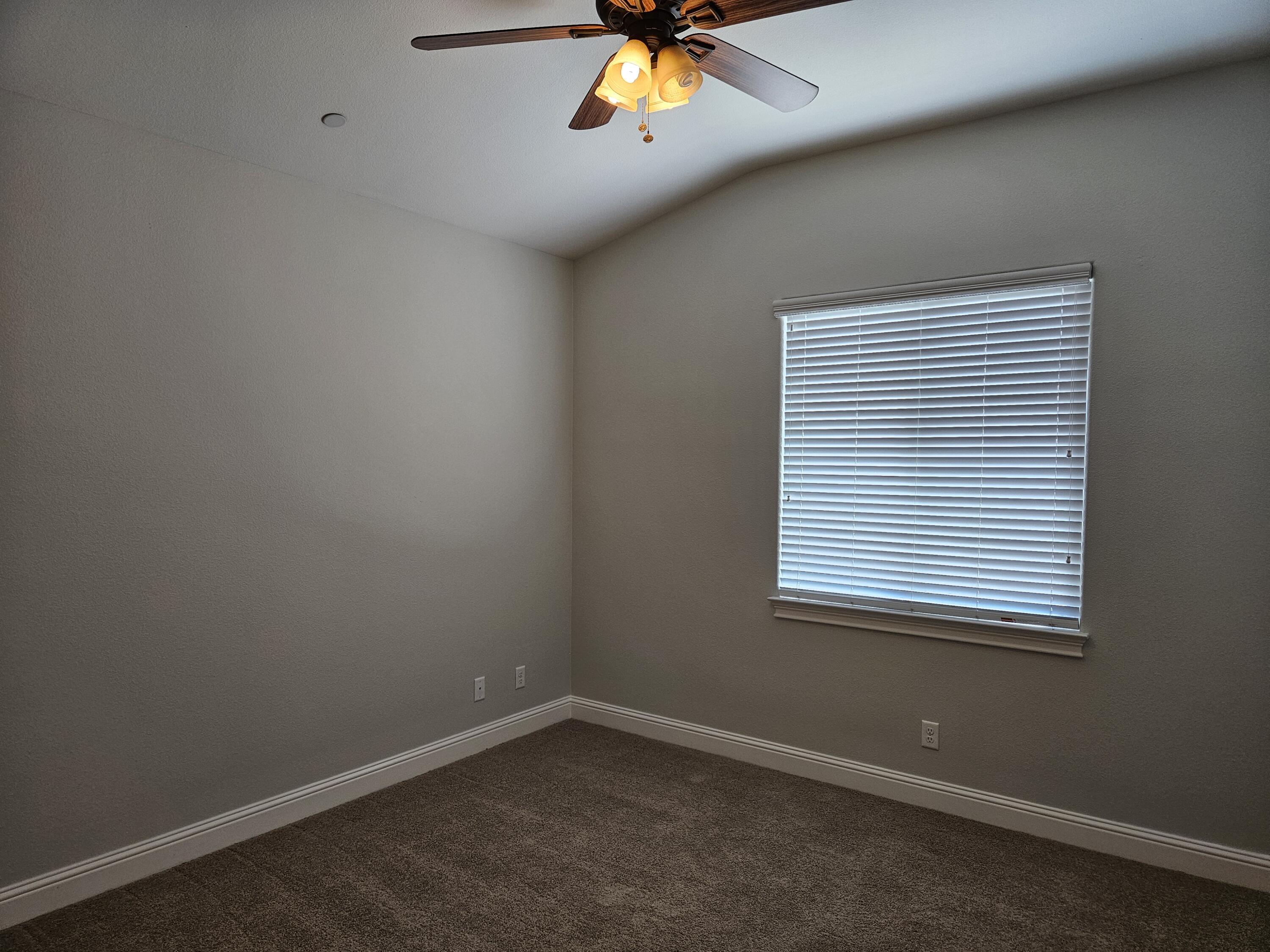 3491 Lemurian Road Redding, CA 96002 - Photo 10 of 25 20250602_140035