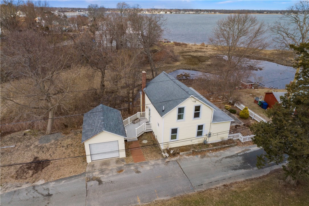 71 John Wickes Avenue Warwick, RI 02818 - Photo 2 of 36